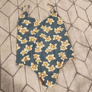 Acacia Banyans One Piece